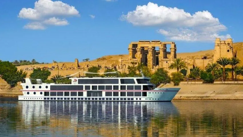 Crucero de lujo recorriendo el Nilo